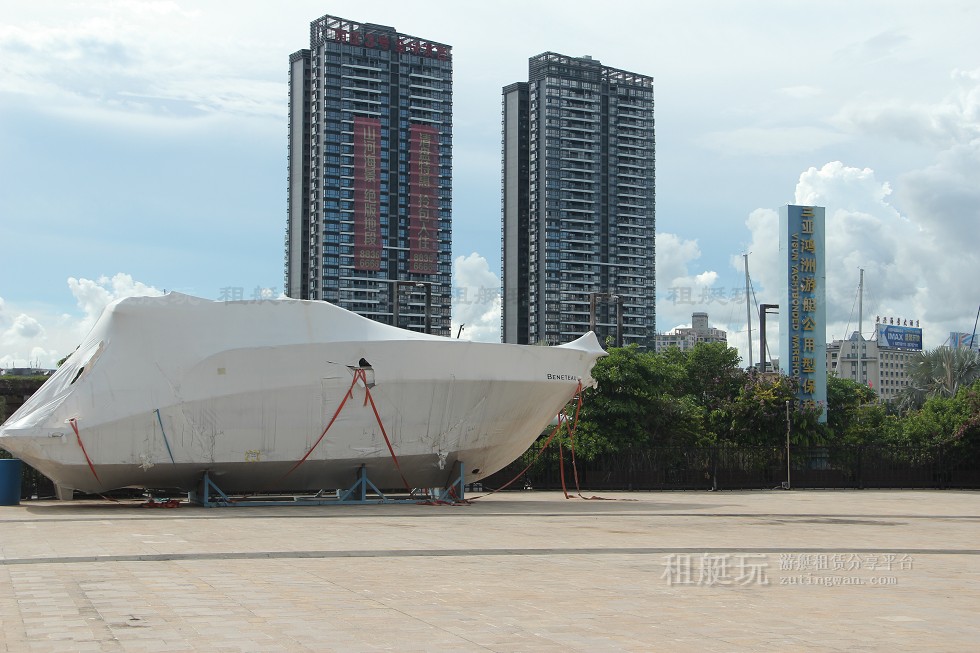 三亞鴻洲國際游艇會碼頭