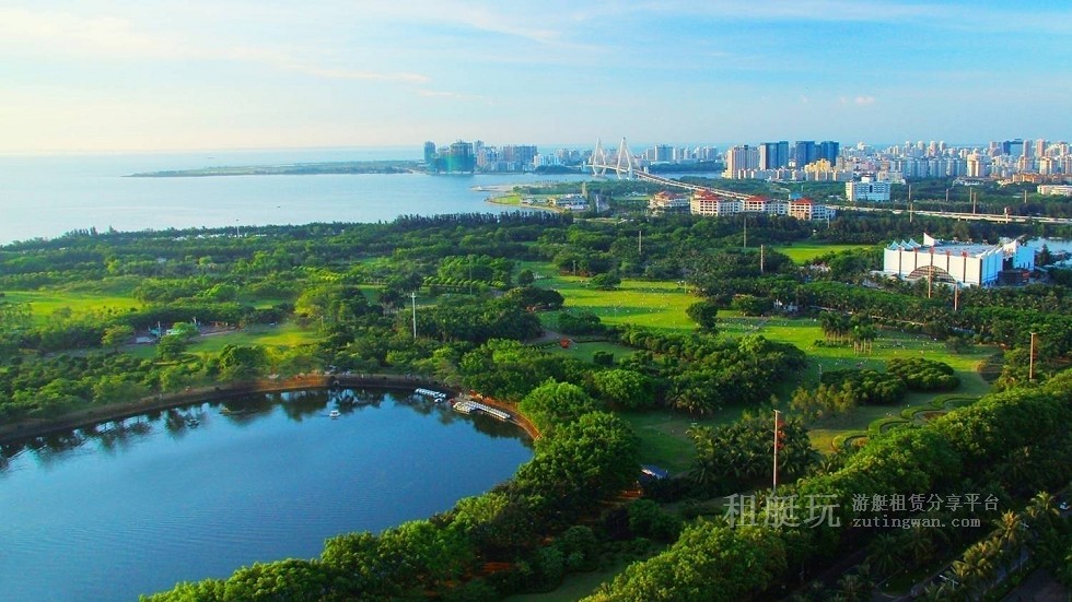 新埠島國際游艇碼頭→白沙門公園→世紀(jì)大橋→萬綠園→秀英港→西海岸會(huì)展中心